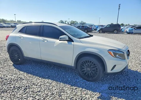 2015 Mercedes-Benz Gla 250 z USA, uszkodzony, nr VIN WDCTG4EBXFJ185441